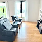 Cozy Share Suite In Coopers Plains - Double Room With Private Bathroom